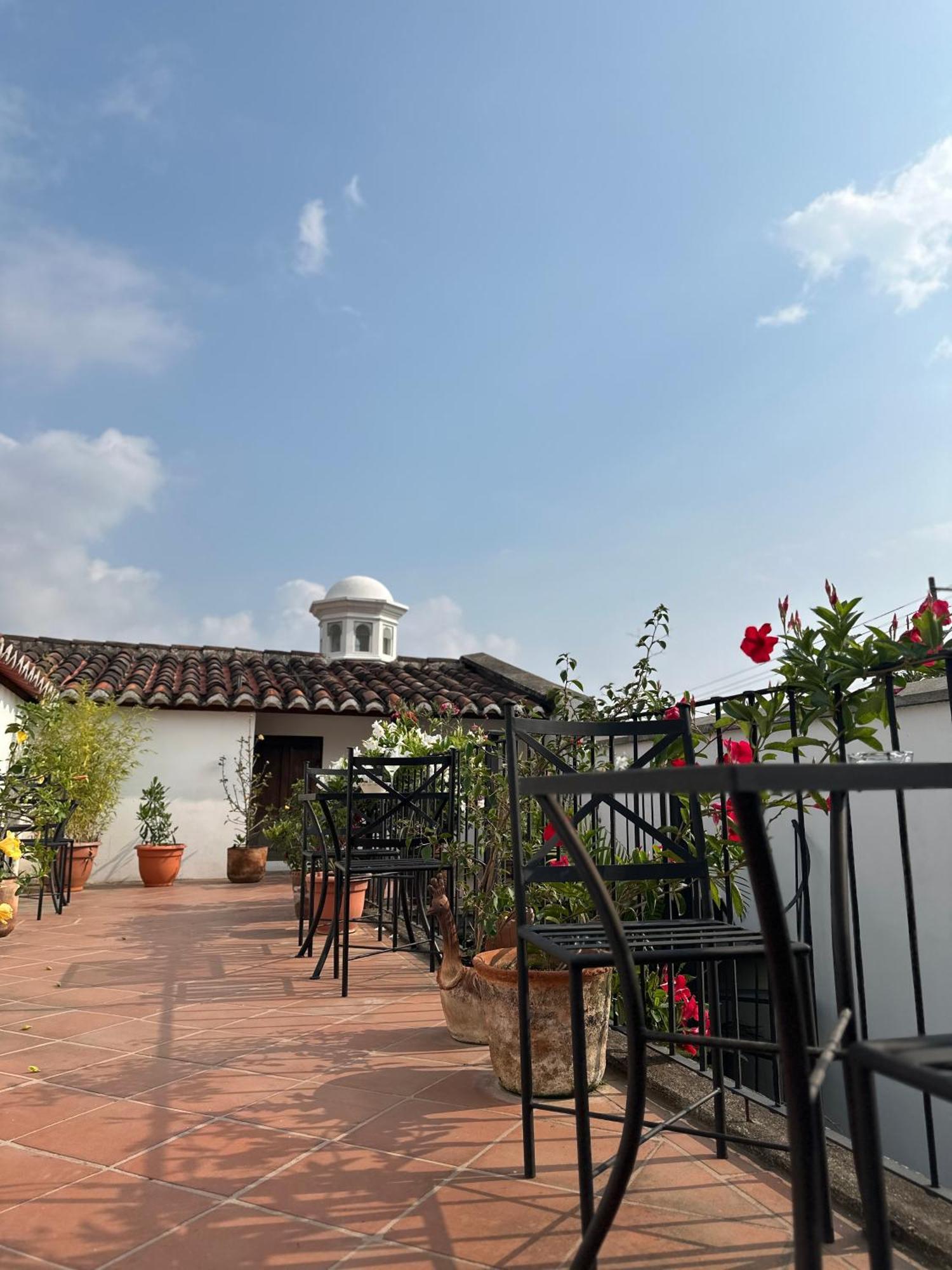 Bed and Breakfast Casa Elena à Antigua Extérieur photo
