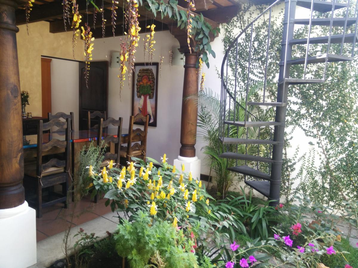 Bed and Breakfast Casa Elena à Antigua Extérieur photo